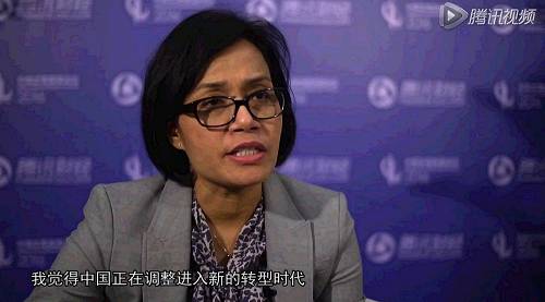 ｜點(diǎn)評(píng)｜ 她認(rèn)為，這既是中國(guó)的挑戰(zhàn)，也是中國(guó)最大的風(fēng)險(xiǎn)。關(guān)鍵在于中國(guó)是不是能夠真的推進(jìn)改革。如果可以，未來(lái)中國(guó)的經(jīng)濟(jì)會(huì)更健康，會(huì)更可持續(xù)地增長(zhǎng)。這里所指的改革，是調(diào)結(jié)構(gòu)等經(jīng)濟(jì)層面的改革。