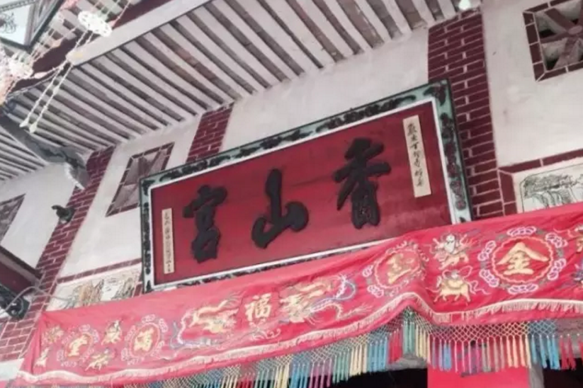 1476081106478341.png QQ截圖20161010143139.png