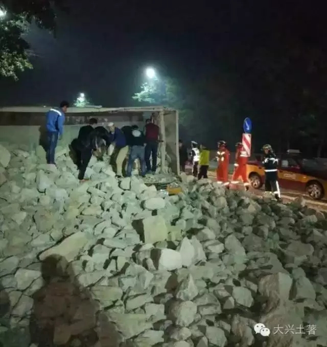 1476929825111598.jpg 640.webp.jpg